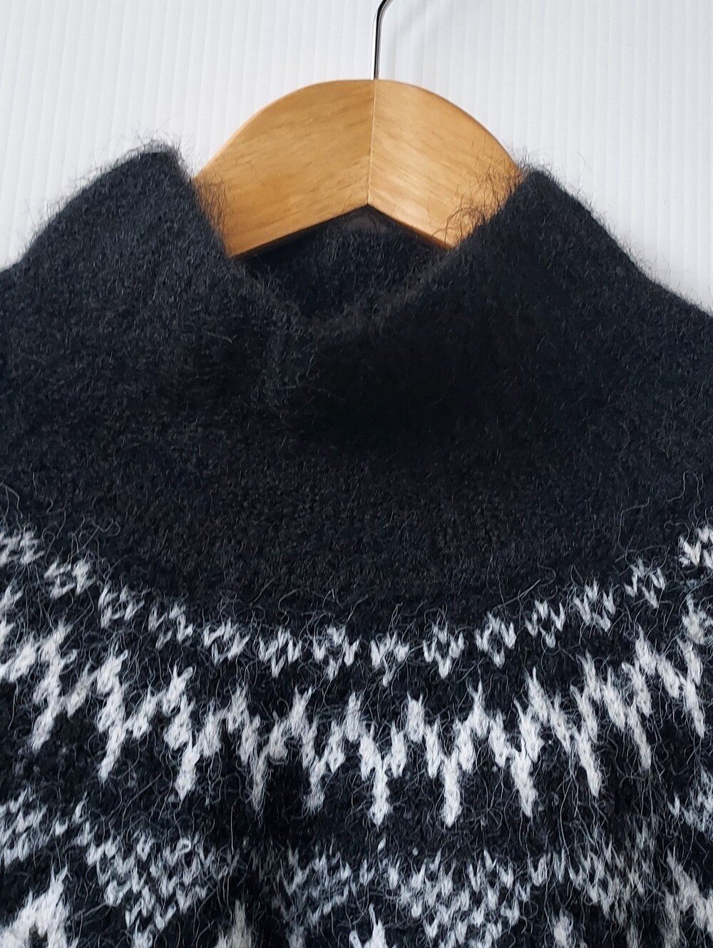 Gap Black Fair Isle Turtleneck Sweater Size Medium Relaxed Fit NEW NWT - Picture 4 of 11